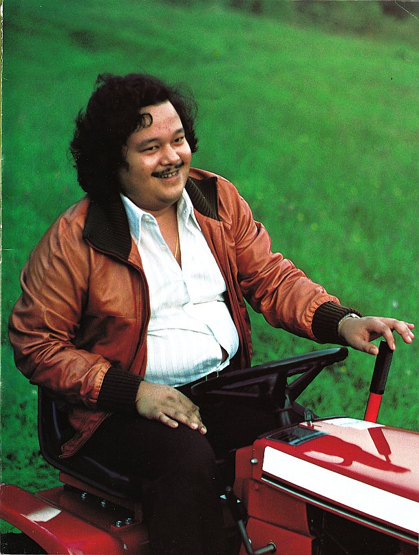 Prem Rawat Inspirational Speaker  in Malibu on Home Tractor 1979