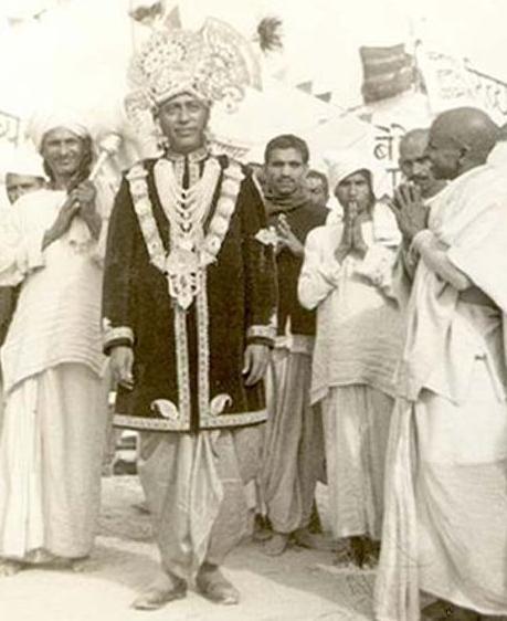 Hans Rawat Dressed as Krishna in Crowd