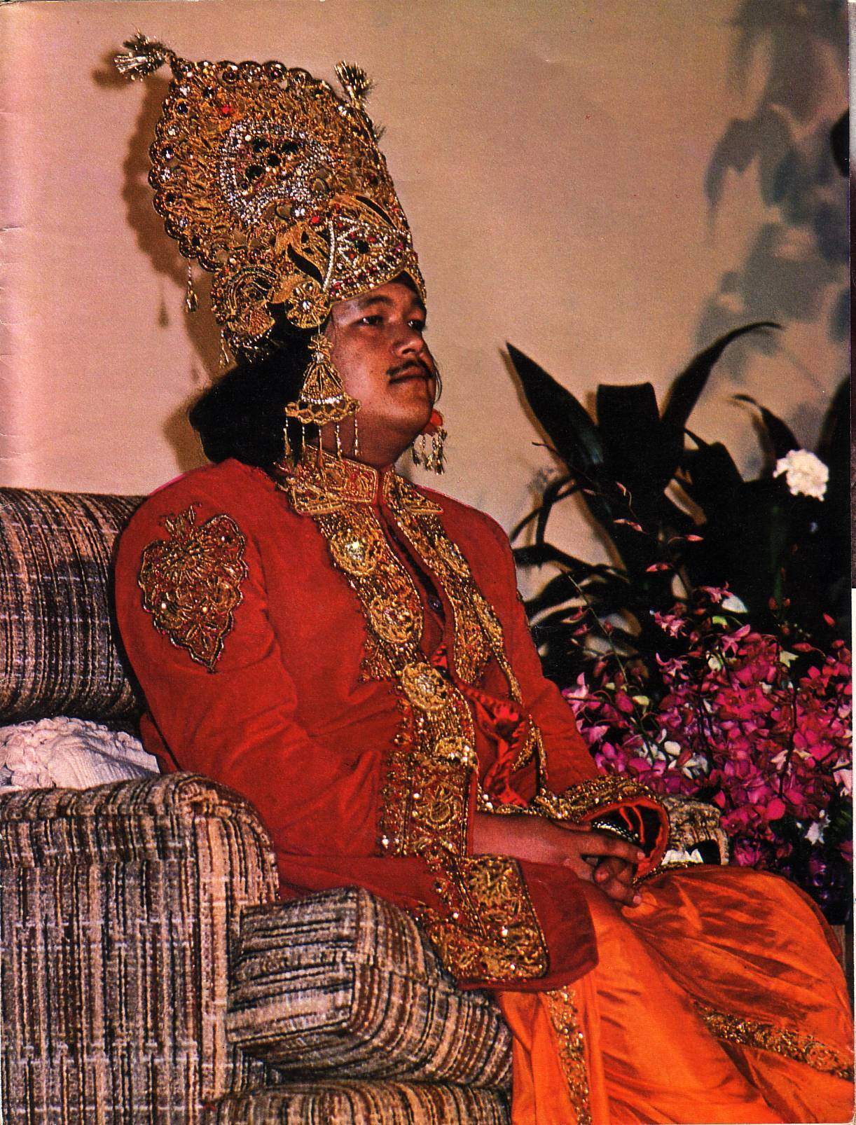 Prem Rawat (Maharaji) Dressed As Krishna
