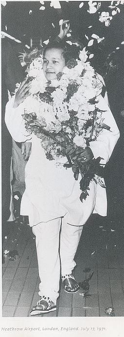 Click Here to see Prem Rawat's speech of July 17 1971 Maharaji Picture Book