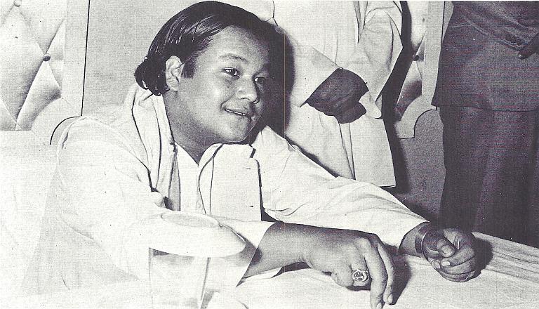 Prem Rawat aka Guru Maharaj Ji – Divine Light magazine Guru Puja Special 1973