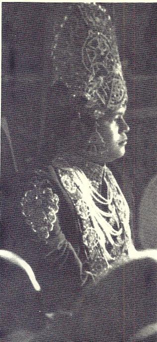 Prem Rawat aka Guru Maharaj Ji – Divine Light magazine Guru Puja Special 1973