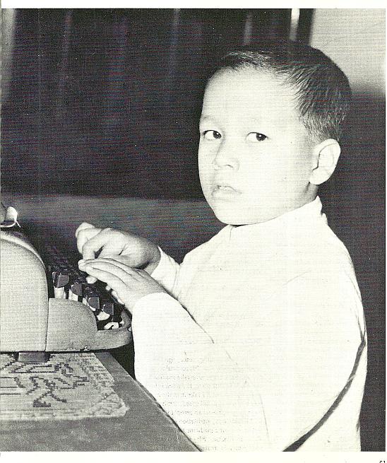 Prem Rawat aka Guru Maharaj Ji - Divine Light magazine Guru Puja Special 1973