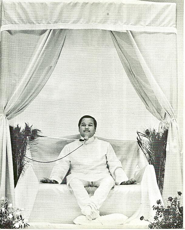 Prem Rawat aka Guru Maharaj Ji - Divine Light magazine Guru Puja Special 1973