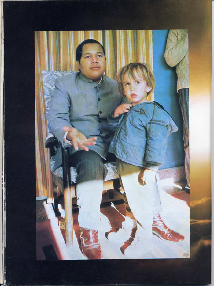 The Young Satguru Prem Rawat (Maharaji) with Child