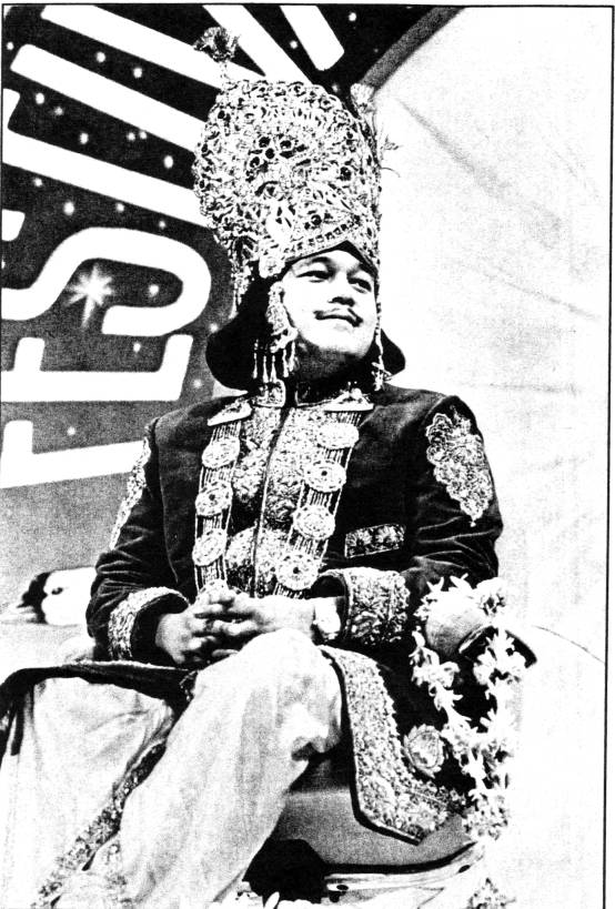 Prem Rawat Inspirational Speaker the Lord of the Universe On Stage Montreal April 29, 1977