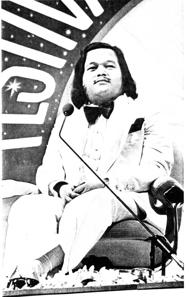Prem Rawat (Maharaji) the Lord of the Universe On Stage Montreal April 29, 1977