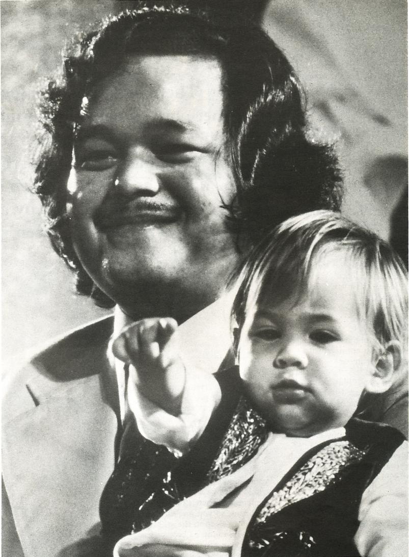 Prem Rawat Inspirational Speaker On Stage Rome 1977