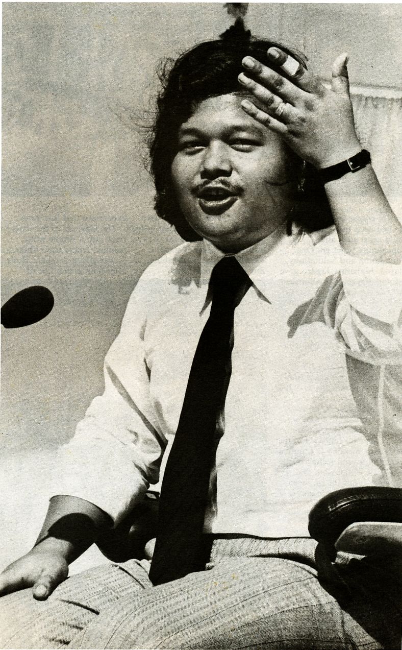 Prem Rawat Inspirational Speaker At The Holi Festival near Malaga, Spain, March 1978