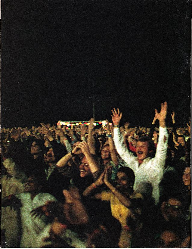 Prem Rawat Inspirational Speaker Receives Crowd's Acclamations