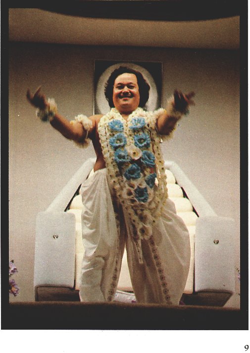 Prem Rawat (Maharaji) dressed as Krishna with Mala 1978