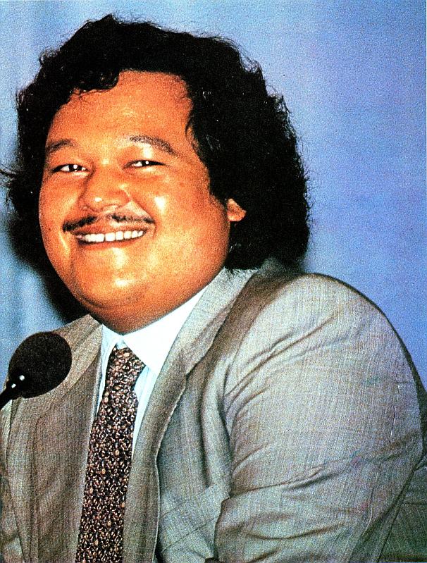 Prem Rawat Inspirational Speaker, Holi Festival, Cartagena, Columbia, 1980 Prem Rawat Inspirational Speaker, Holi Festival, Cartagena, Columbia, 1980