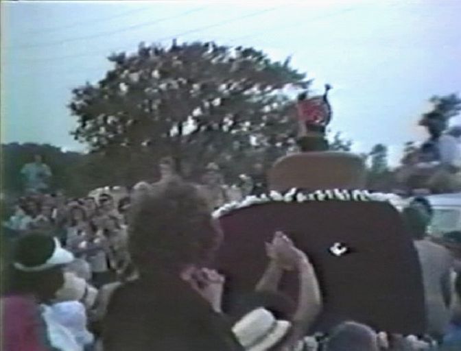 Prem Rawat in a Procession