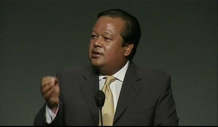 Maharaji in Lisbon 2002