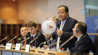 Maharaji addresses European Parliament in Brussels (video clip) Maharaji addresses European Parliament in Brussels (video clip)