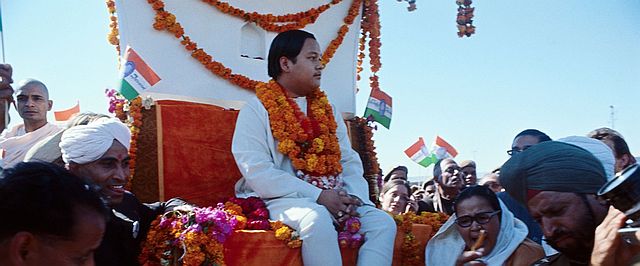 Prem Rawat and Mata Ji at Hans Jayanti 1972