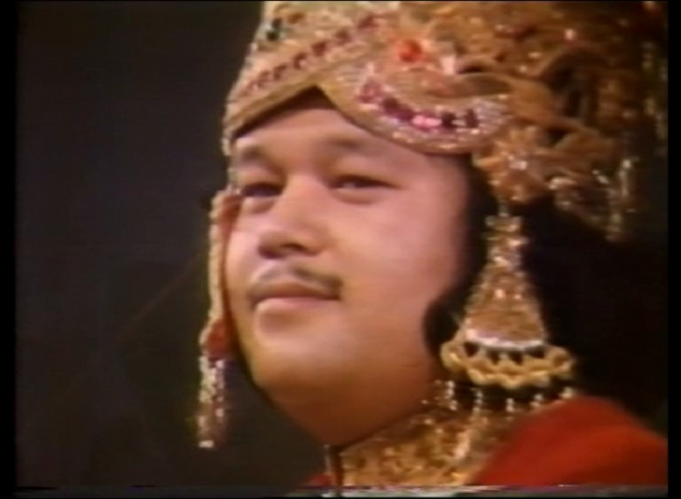 Puja to Prem Rawat with Arti 1977