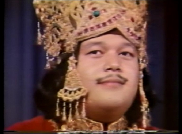 Puja to Prem Rawat with Arti 1977