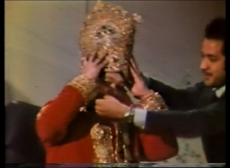 Puja to Prem Rawat with Arti 1977