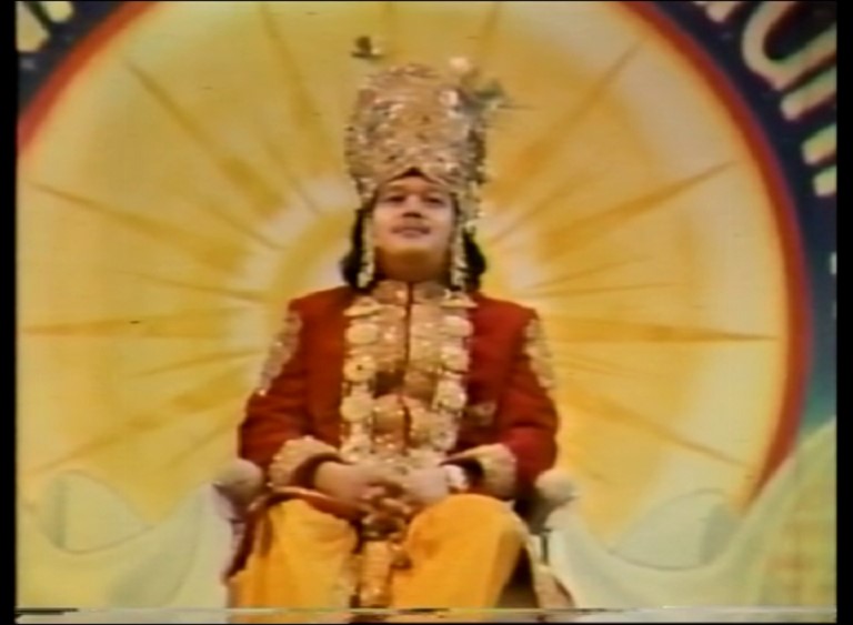 Puja to Prem Rawat with Arti 1977