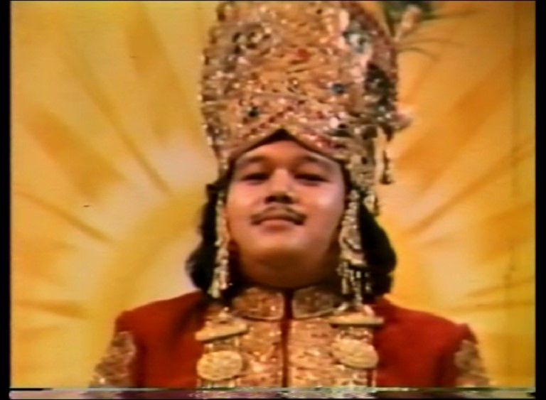 Puja to Prem Rawat with Arti 1977