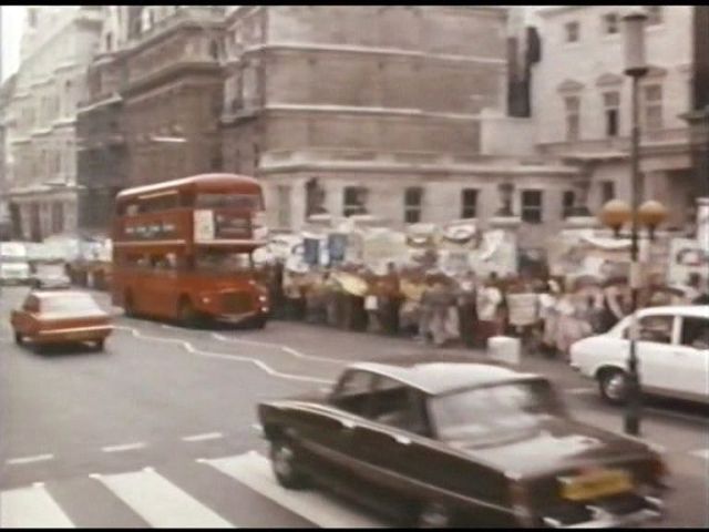 Guru Maharaj Ji aka Prem Rawat early 1970's Guru Maharaj Ji aka Prem Rawat early 1970's