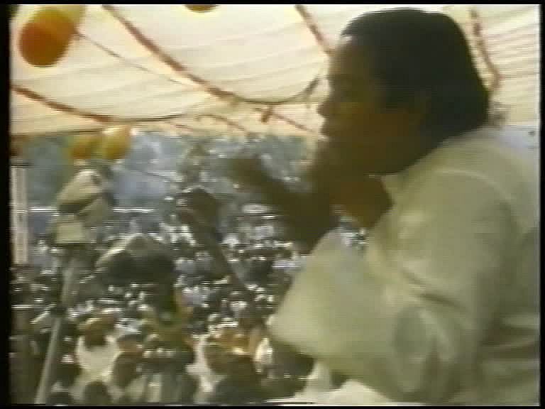 Guru Maharaj Ji aka Prem Rawat early 1970's Guru Maharaj Ji aka Prem Rawat early 1970's